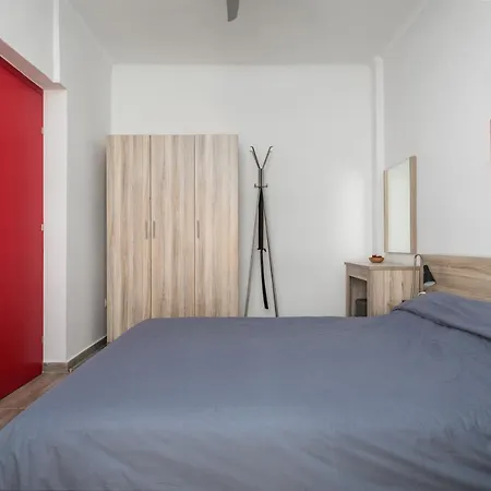 Apartment Beourguest#1 Bright