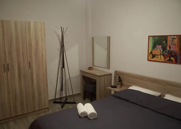 Beourguest#1 Bright * 塞萨洛尼基